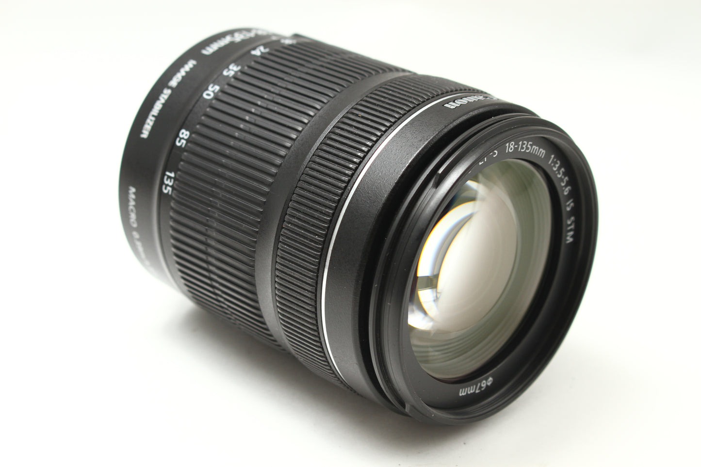 EF-S 18-135/3.5-5.6 IS STM