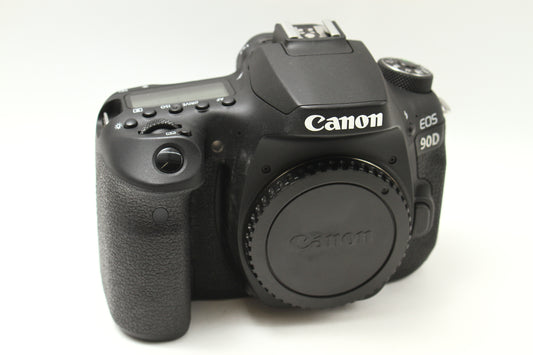 EOS 90D