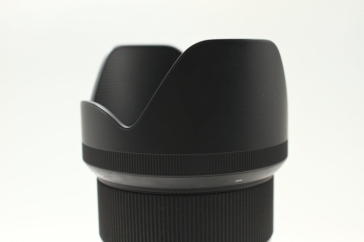 A 18-35/1.8 DC HSM (013:Canon EF)