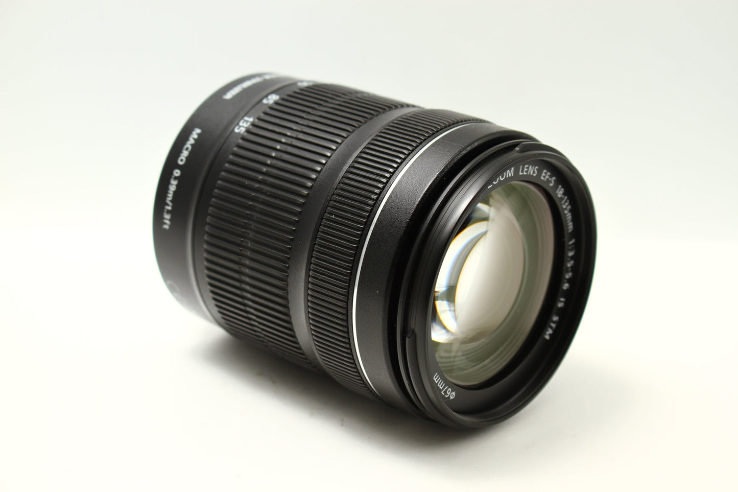 EF-S 18-135/3.5-5.6 IS STM