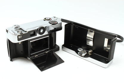 Color 35 シルバー C.C PETRI 40/2.8