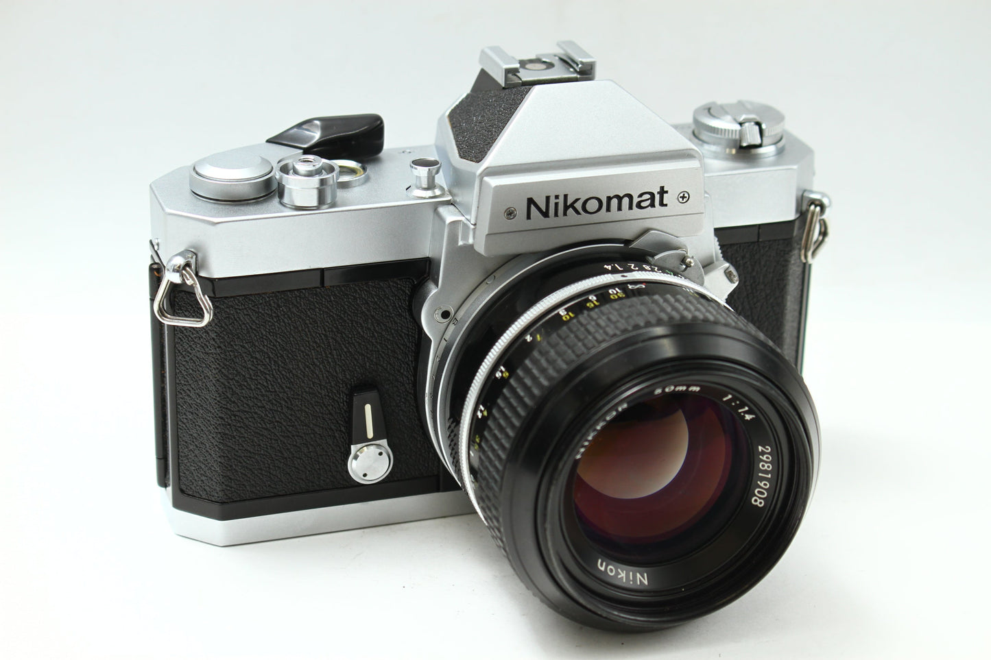 Nikomat FT2 シルバー + NEW 50/1.4