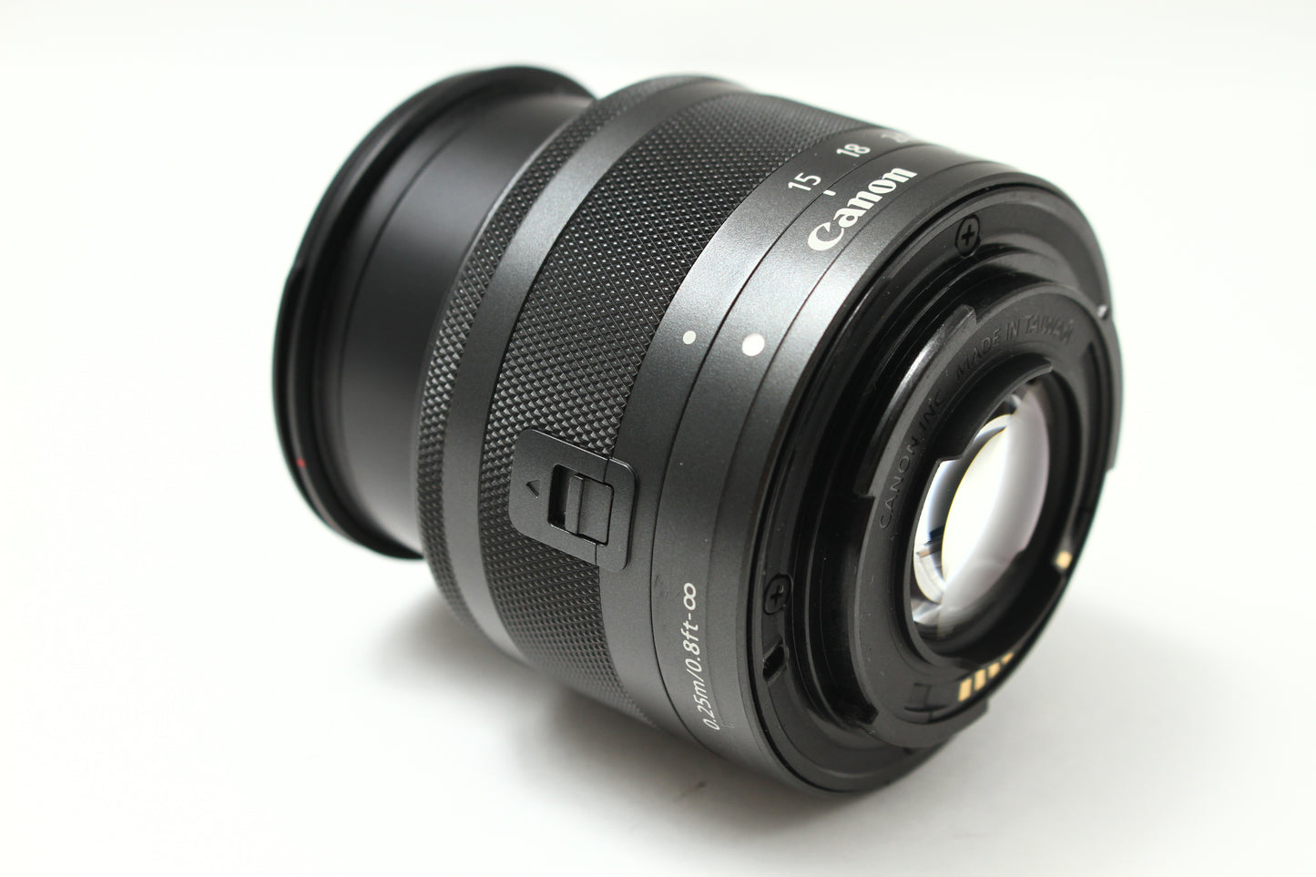 EF-M 15-45/3.5-6.3 IS STM グラファイト