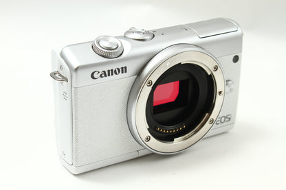 EOS M200 ホワイト Wレンズキット