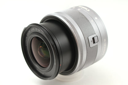 EOS M200 ホワイト Wレンズキット