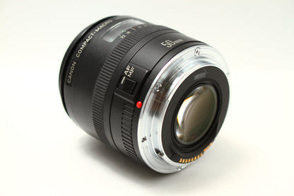 EF 50/2.5 COMPACT-MACRO