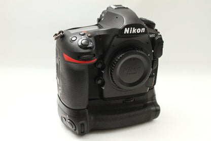 D850 + MB-D18