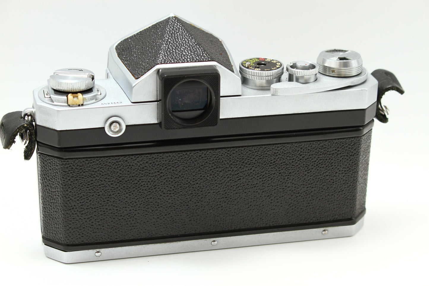 F アイレベル シルバー 652万台