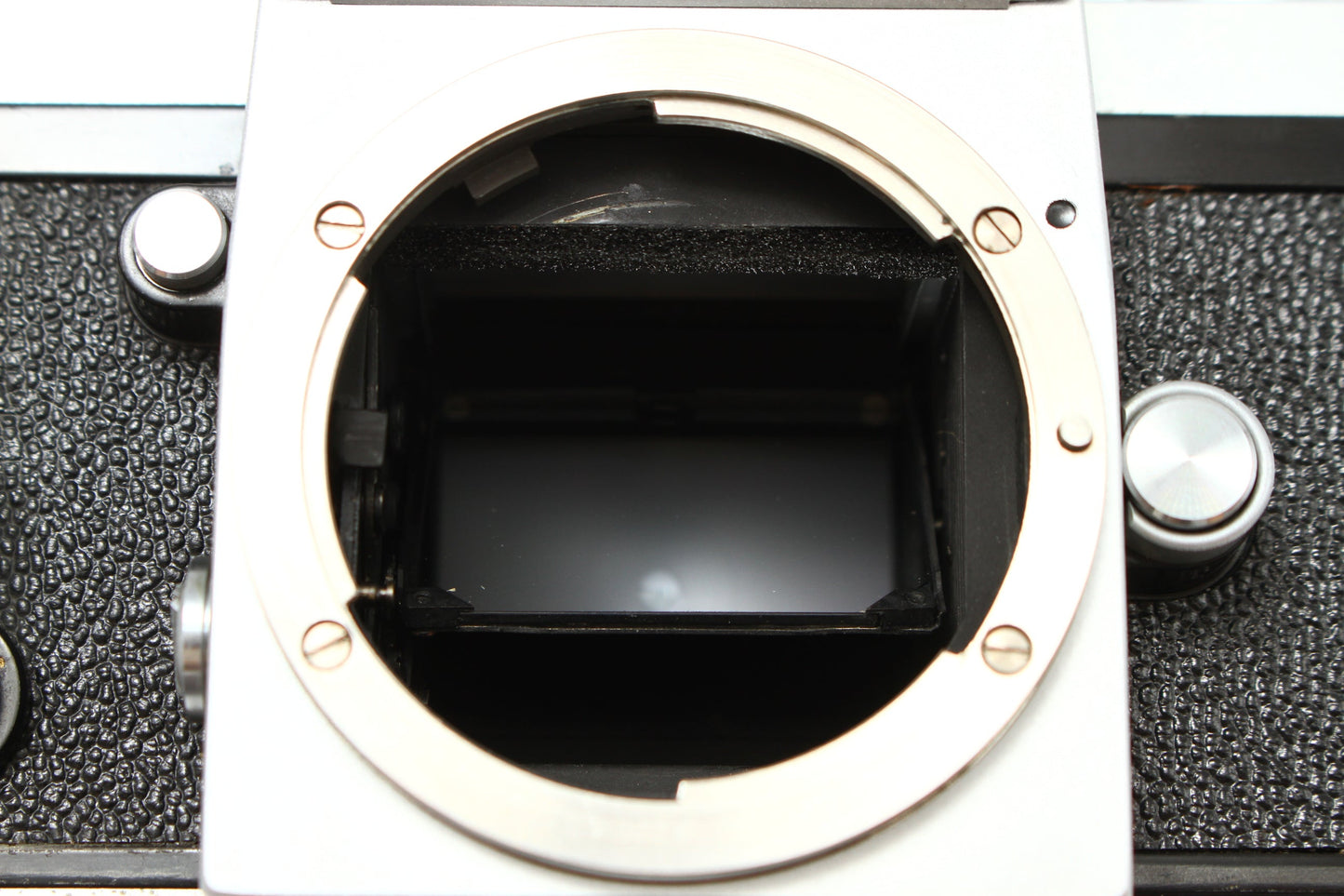 F アイレベル シルバー 652万台