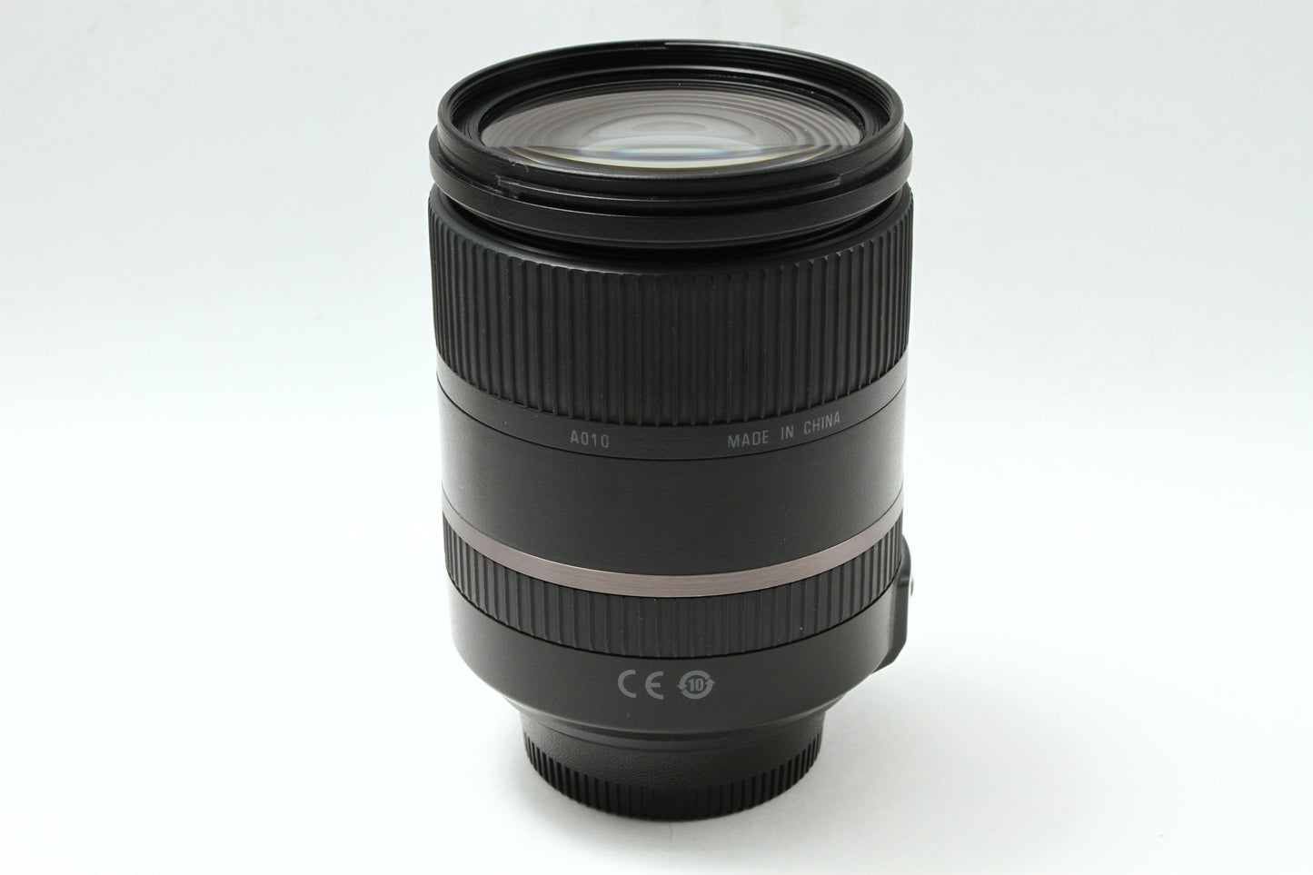 28-300/3.5-6.3 Di VC PZD (A010・Nikon F)