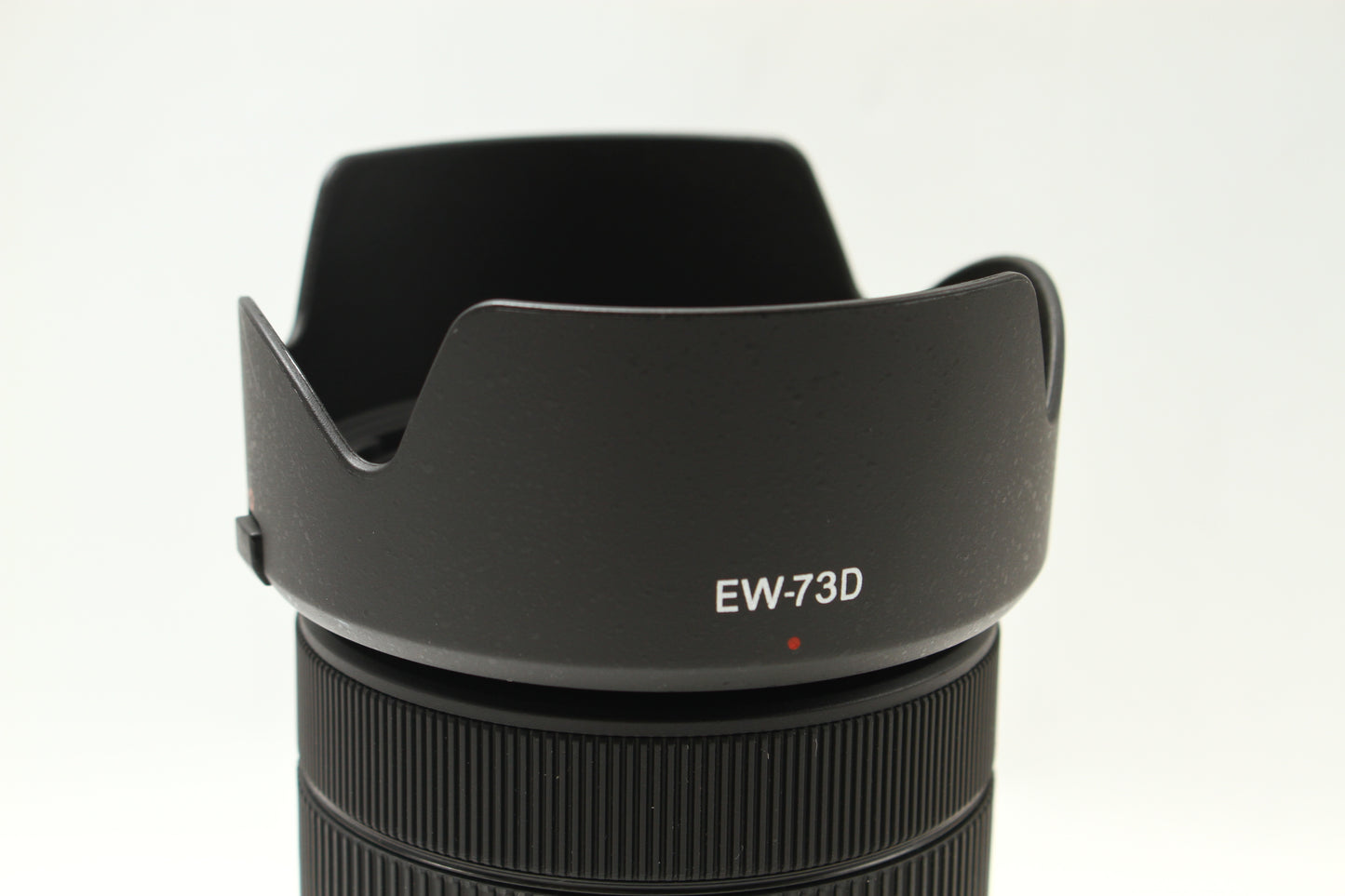 EF-S 18-135/3.5-5.6 IS USM
